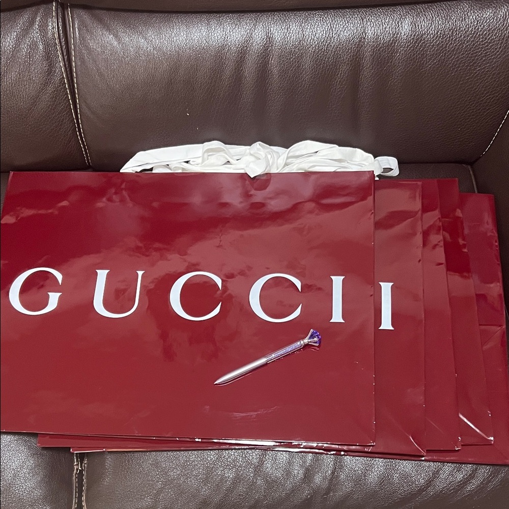 Gucci Burgundy shopping bags 🛍️ ‼️ (2)
